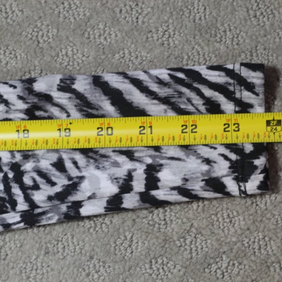 Kardashian Kollection Size Small Black and Grey Bodycon Dress - Picture 4 of 6